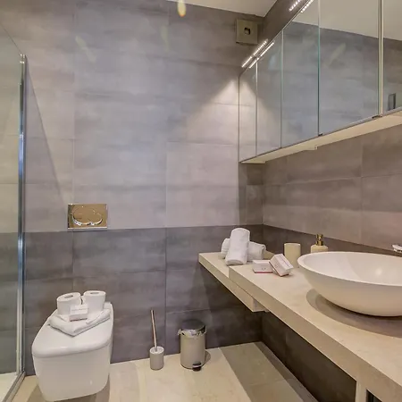 فيلة View With Private Pool