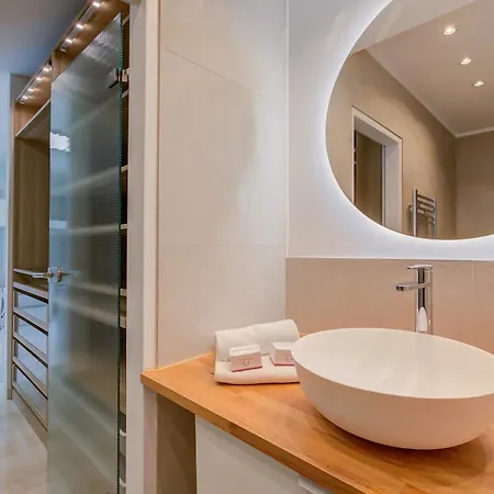 فيلة View With Private Pool